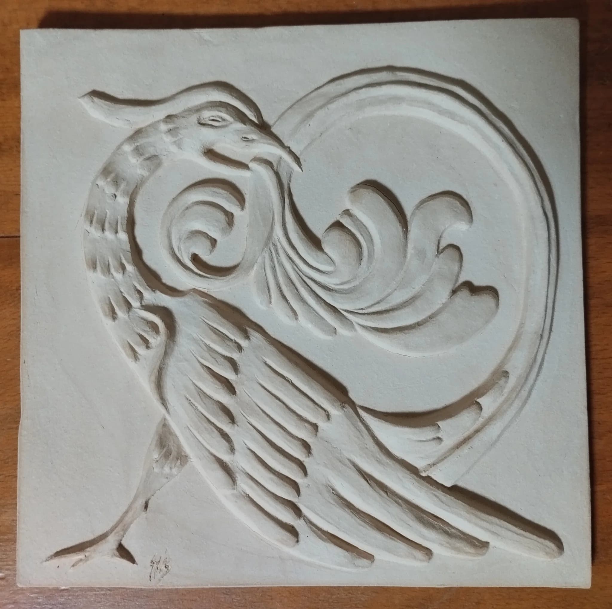 Panneau mural en bas relief, oiseau sculpté image 3