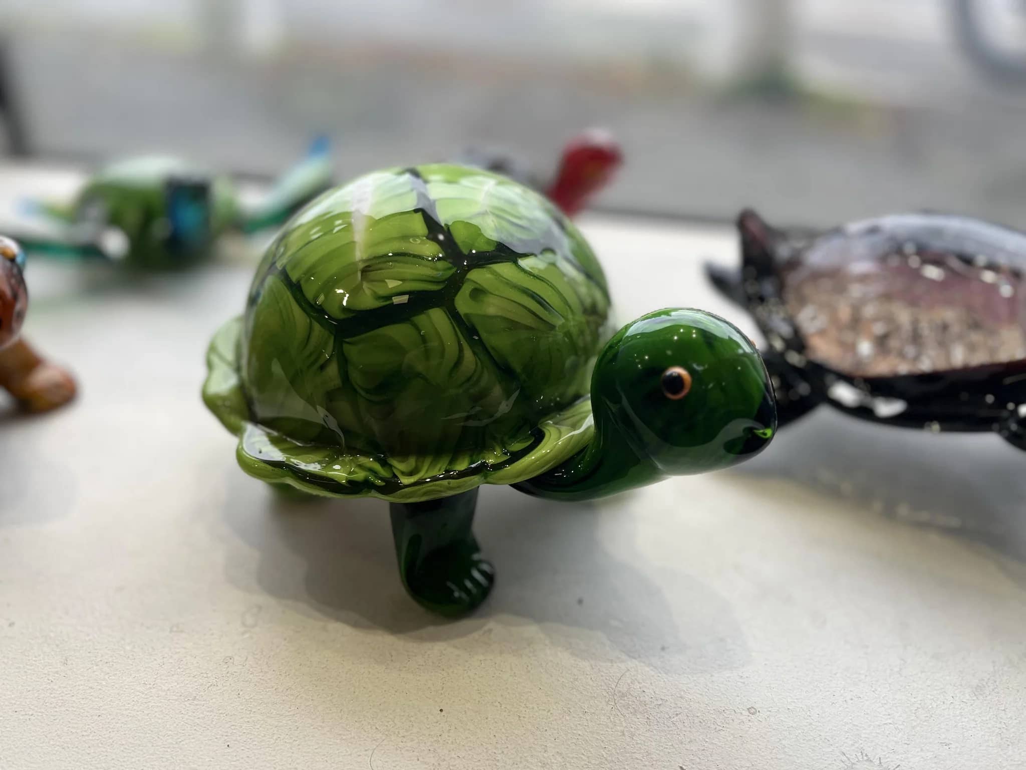 Tortue en verre soufflé, pièce artisanale image principale