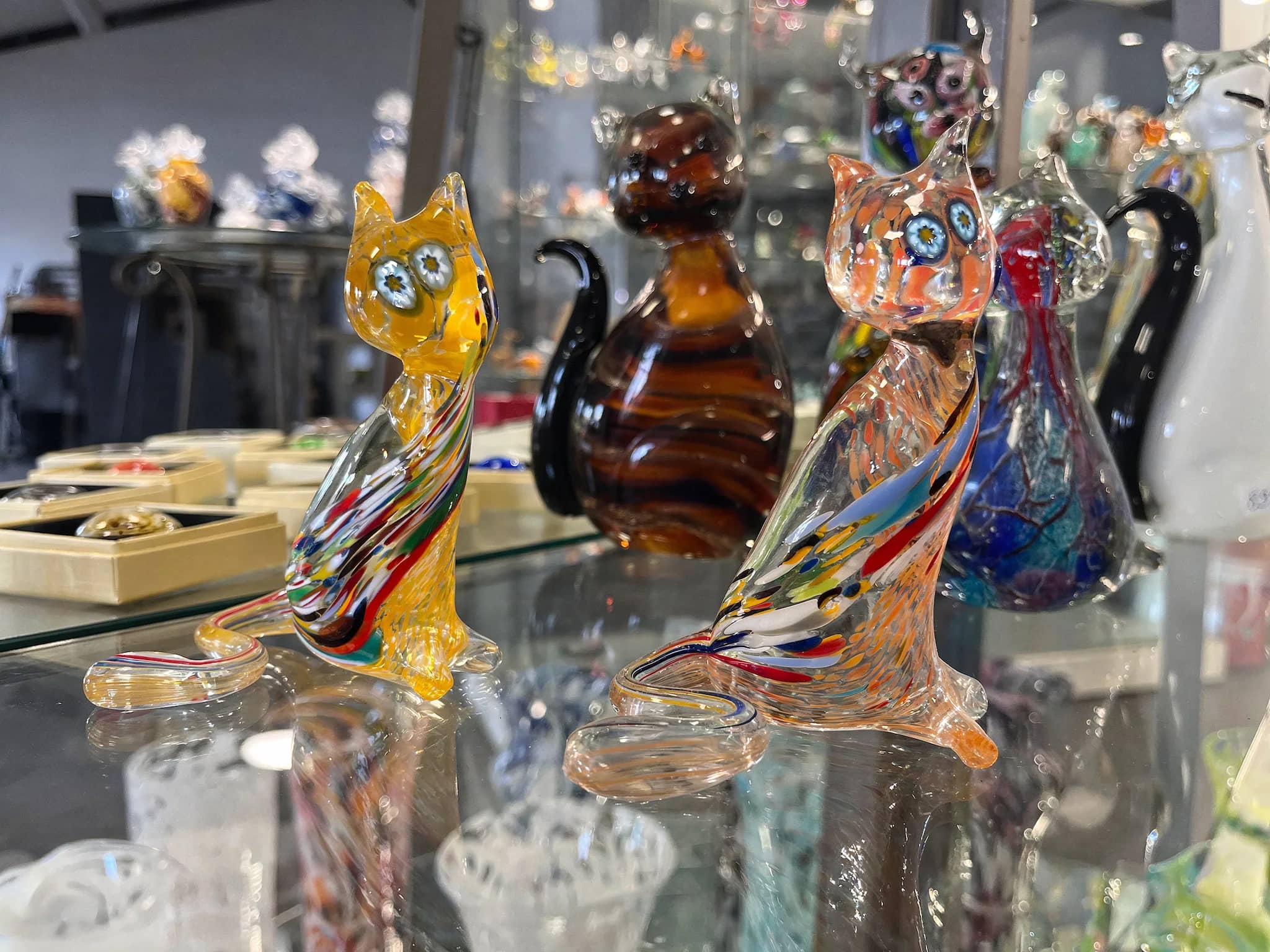 Le Chat Prismatique, verre soufflé artisanal image principale