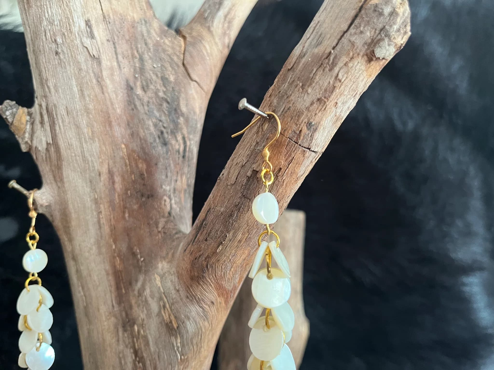 Boucles d’oreilles Nacre Blanche Cascade image 3